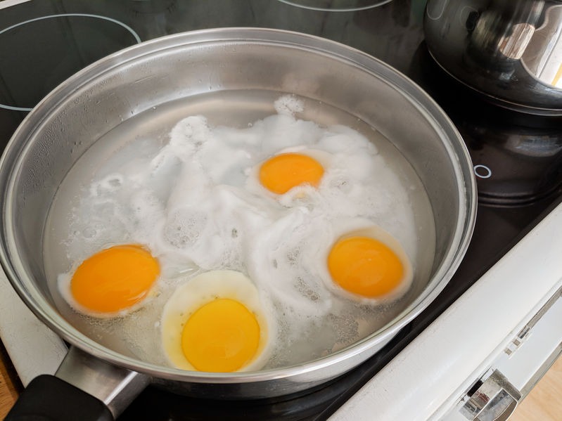 How to Poach Eggs