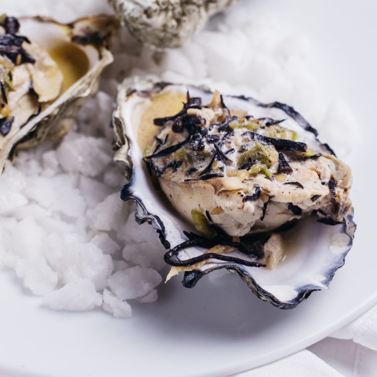 Are Oysters Good in October: Discover the Truth & Benefits